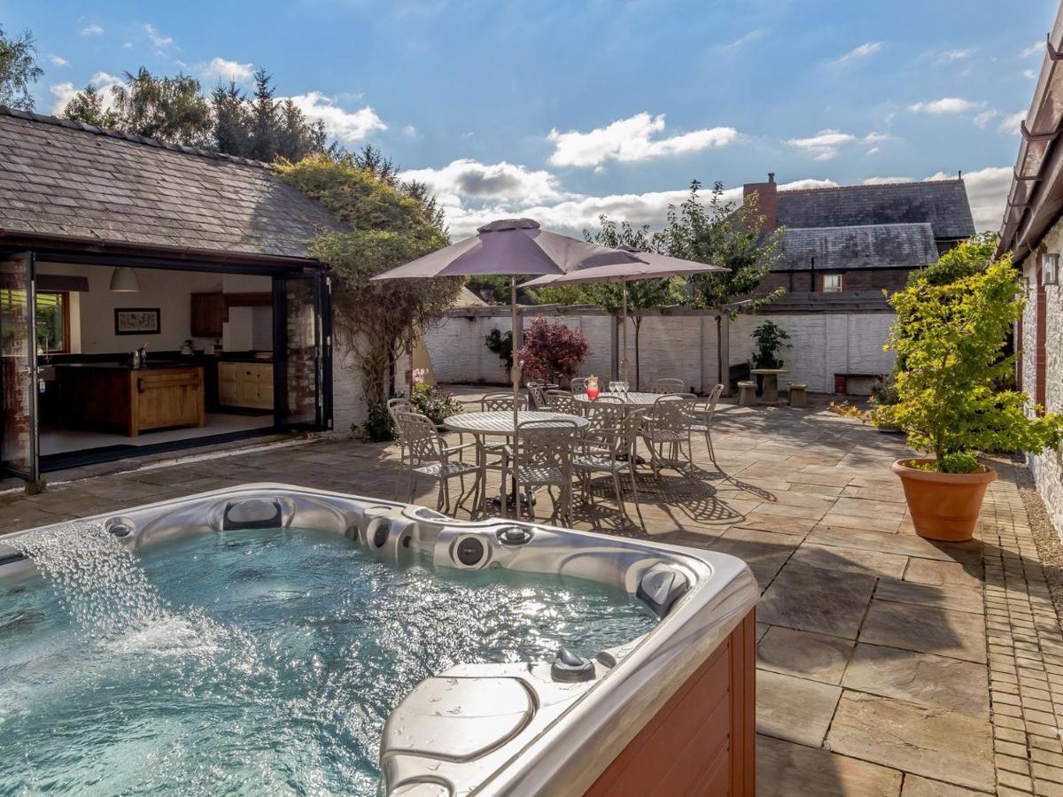 White Horse Farm Villa Abergavenny Exterior photo
